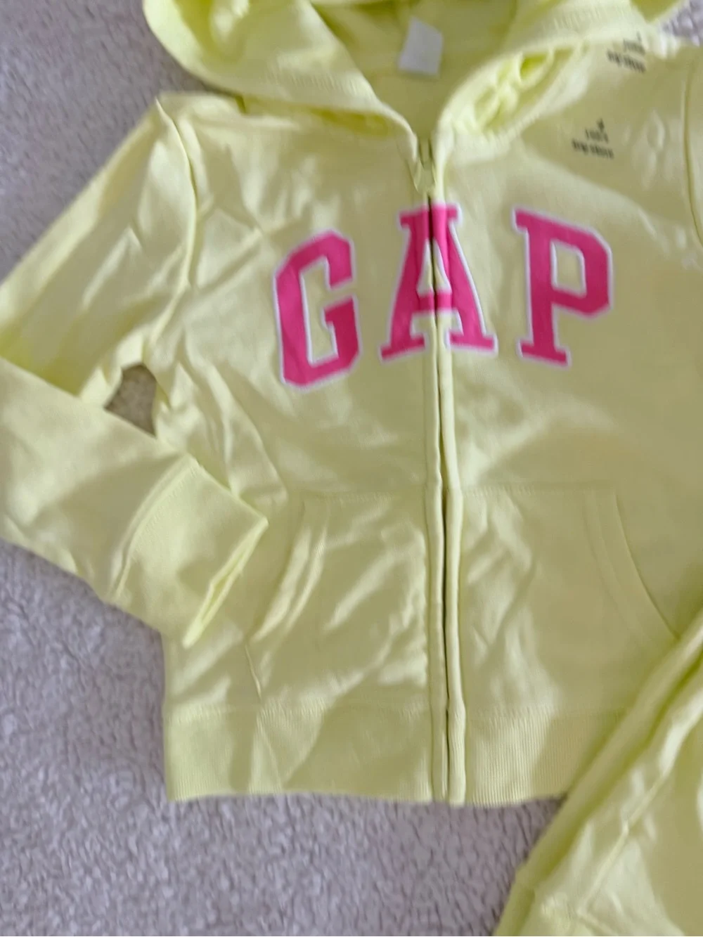 New girls Sz 4 GAP Neon Yellow Hoodie & Joggers Set with Pink Logo